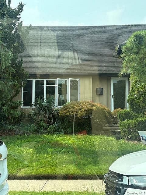 49 Murray Drive