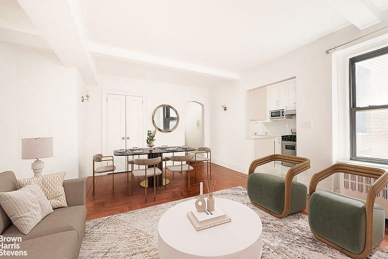49 West 72nd Street #5C
