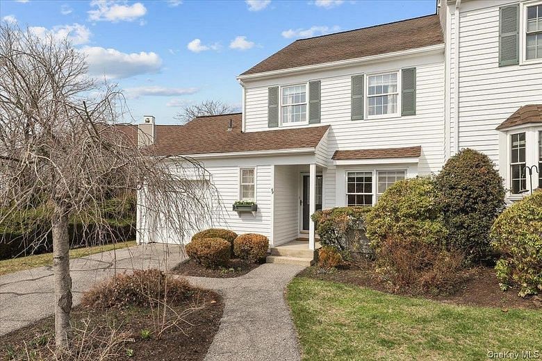 49 Winterberry Circle