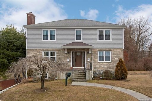 Image 1 of 20 for 493 Main Street E in Westchester, Harrison, NY, 10604