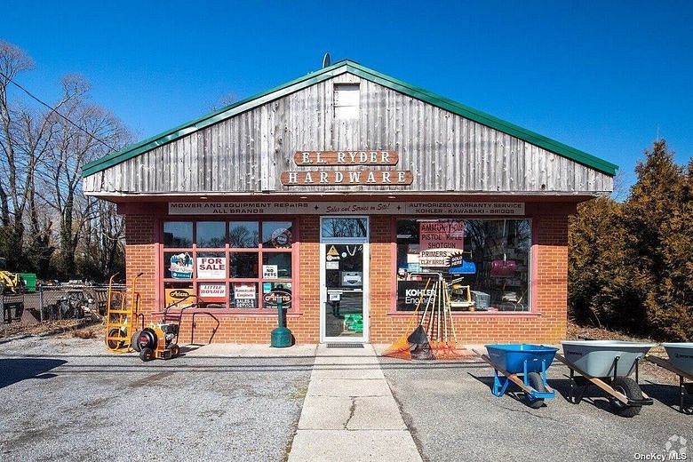 494 Montauk Highway