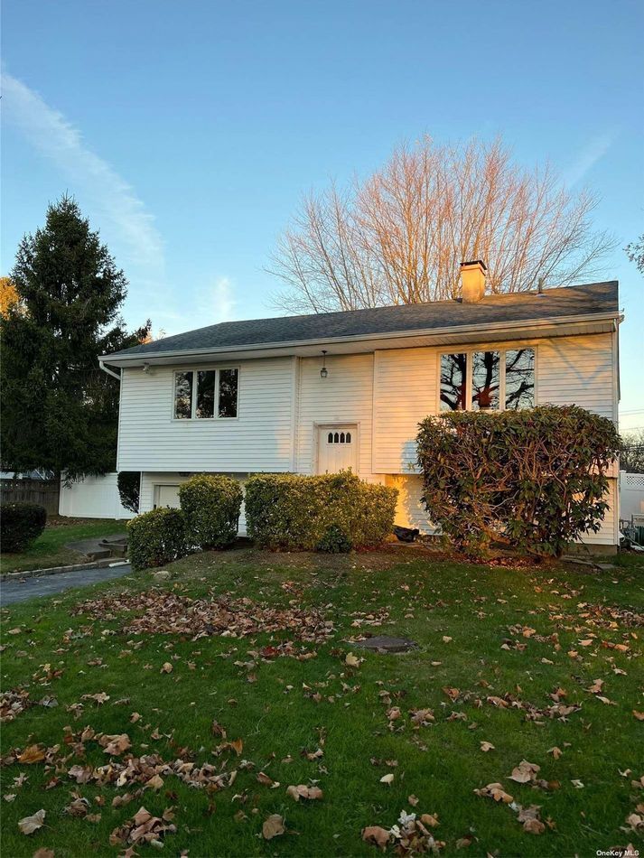 Image 1 of 9 for 2 Regina Avenue in Long Island, Dix Hills, NY, 11746