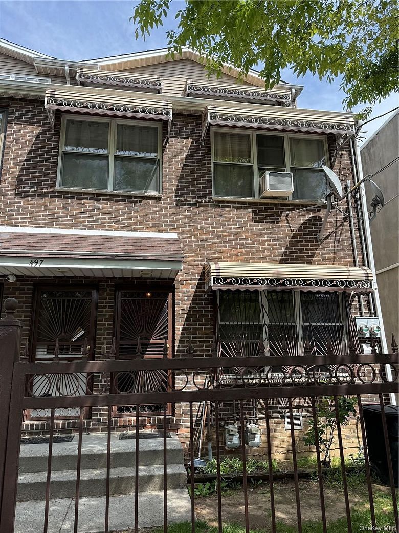 497 Elton Street