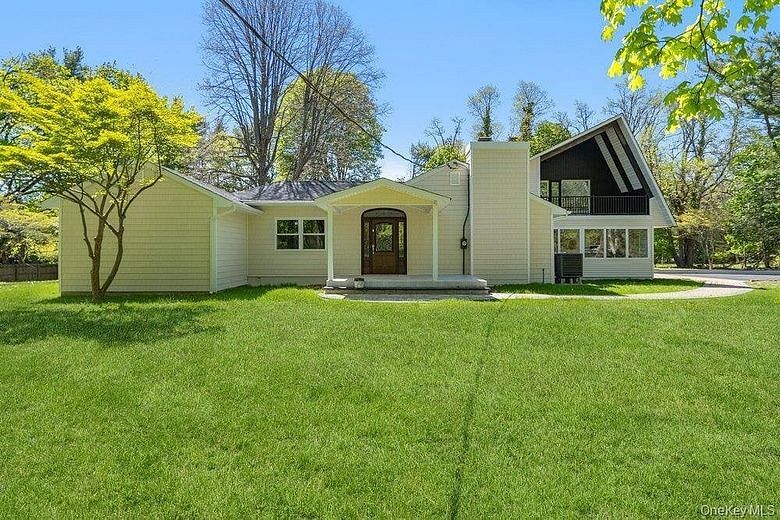 497 Woodbury Road