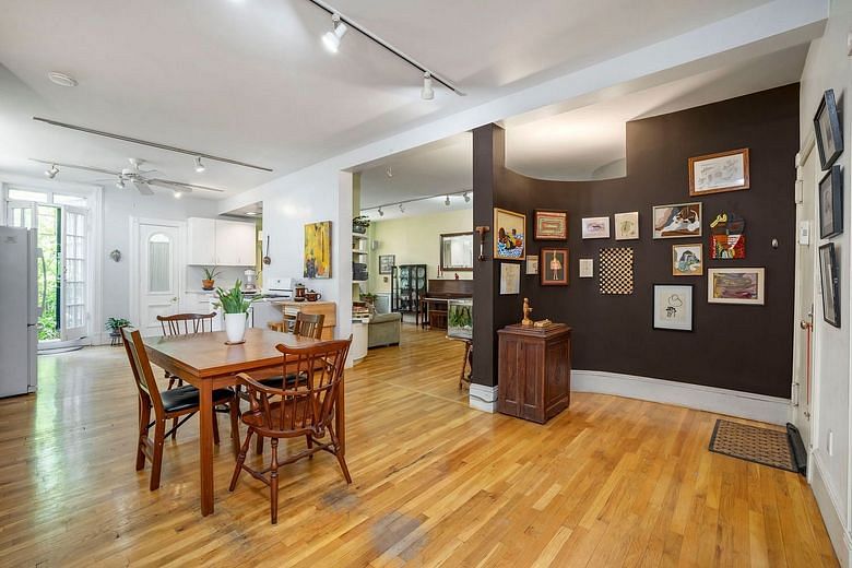 498 11th Street #1