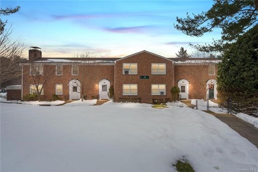 Image 1 of 21 for 184 Pinewood Road #71 in Westchester, Hartsdale, NY, 10530