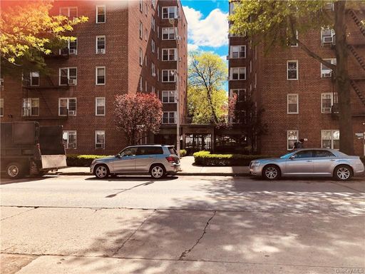 Image 1 of 23 for 625 Gramatan Avenue #2P in Westchester, Mount Vernon, NY, 10552