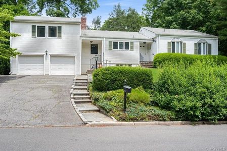 Image 1 of 29 for 88 Bayberry Lane in Westchester, New Rochelle, NY, 10804