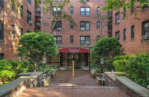 Image 1 of 19 for 10 Franklin Avenue #5E in Westchester, White Plains, NY, 10601