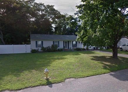 Image 1 of 1 for 640 Post Ave in Long Island, Bellport, NY, 11713
