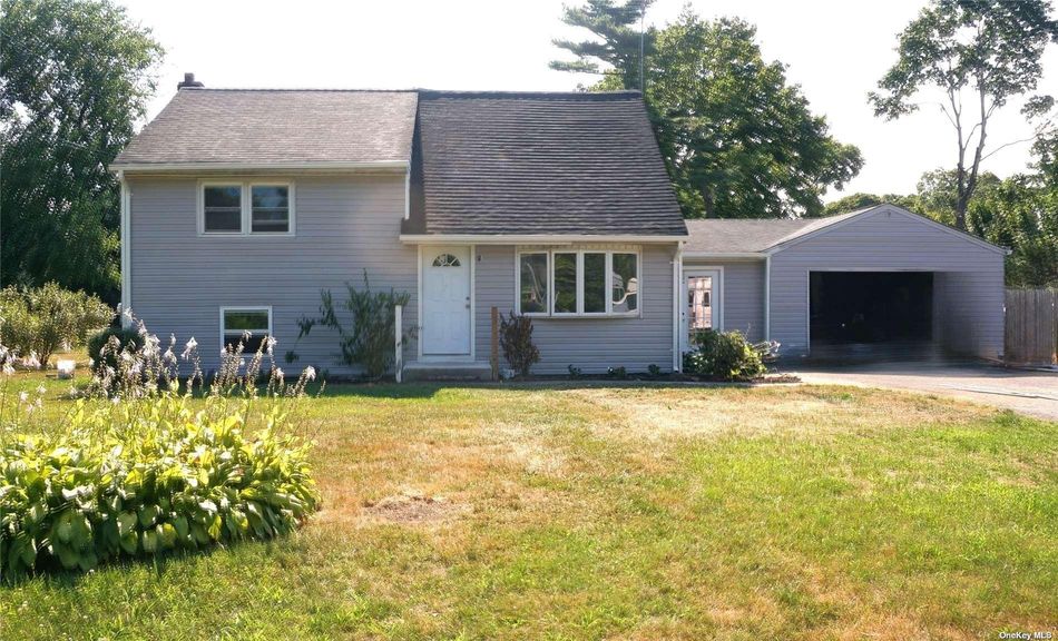 Image 1 of 22 for 1350 N Windsor Avenue in Long Island, Bay Shore, NY, 11706