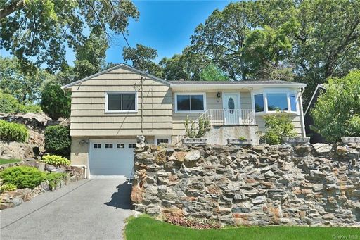 Image 1 of 22 for 47 Lasalle Drive in Westchester, New Rochelle, NY, 10801