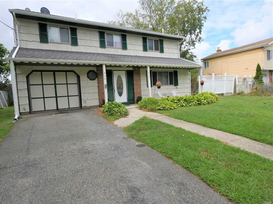 Image 1 of 12 for 964 Wilson Blvd in Long Island, Central Islip, NY, 11722