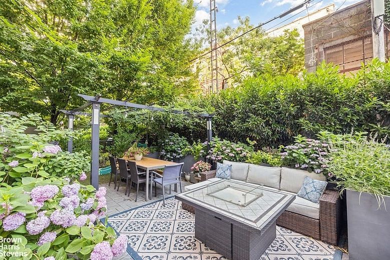 5-49 Borden Avenue #2B