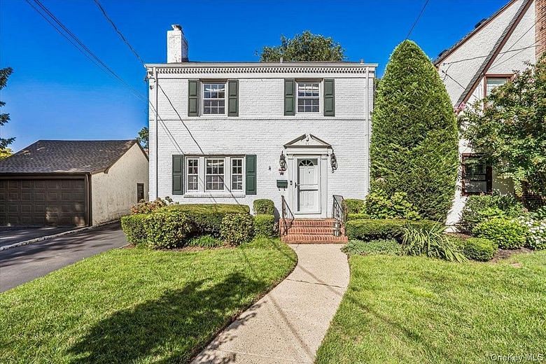 5 Ash Street