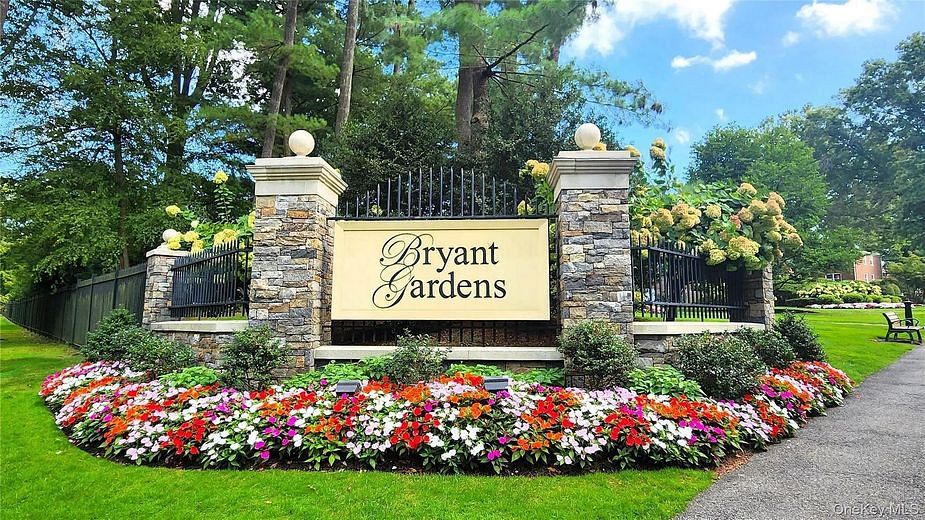 5 Bryant Crescent #2F