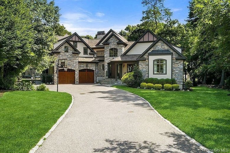 5 Buckingham Court