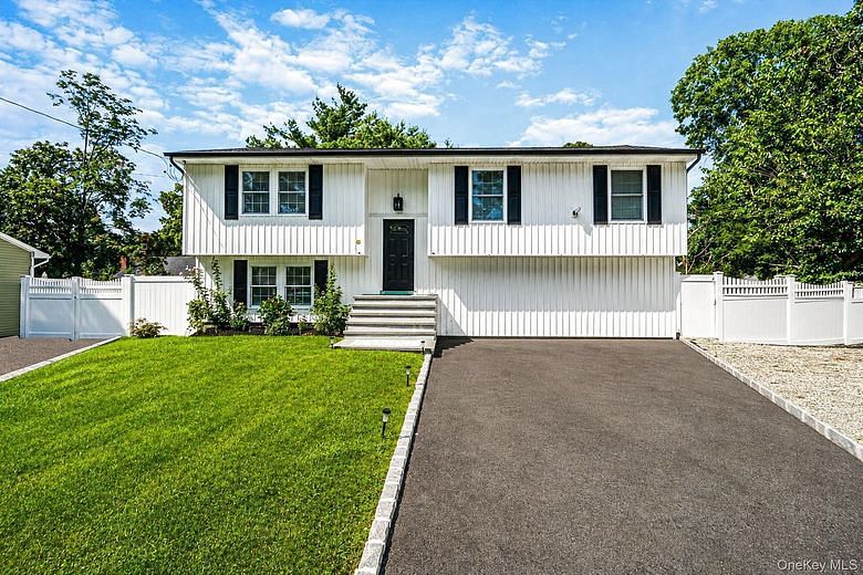 5 Curtis Court