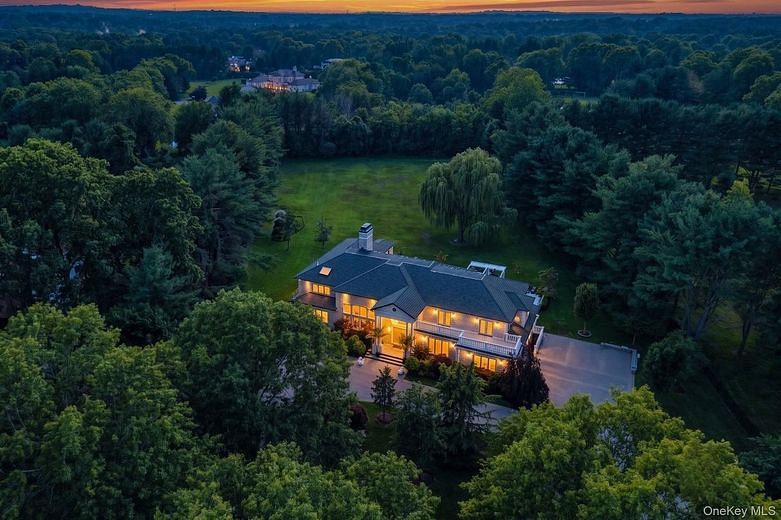 5 Farmwoods Lane