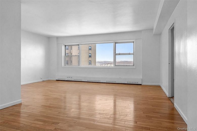 5 Fordham Hill Oval #9A