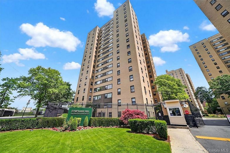 5 Fordham Hill Oval #9F