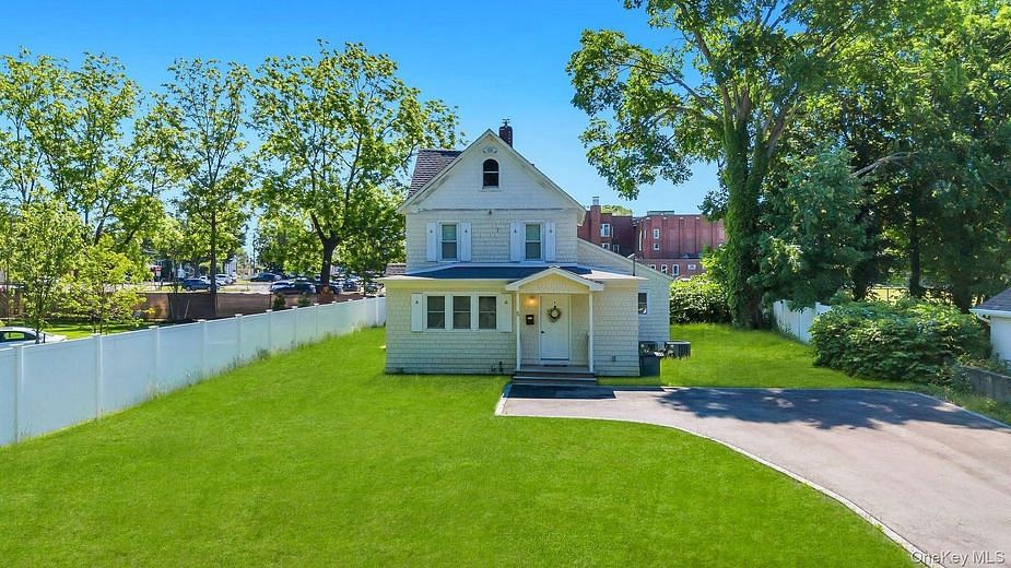 5 Hawkins Avenue