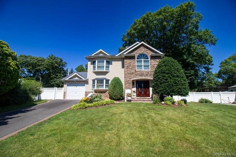 5 Hickory Lane