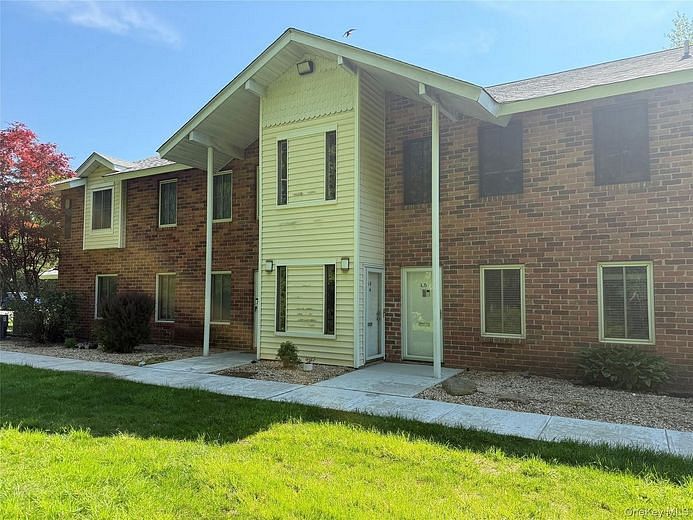 5 Laramie court #5