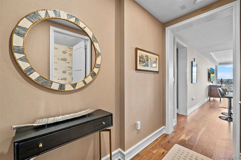 5 Renaissance Square #19B