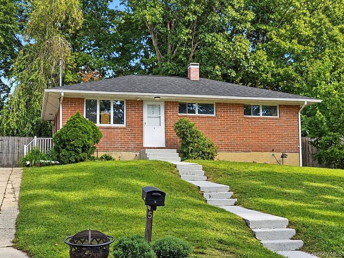 5 Robin Road
