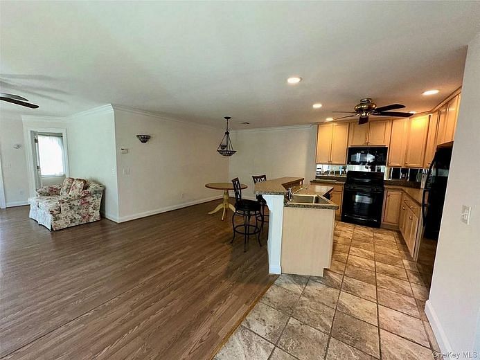 5 White Oak Court #5