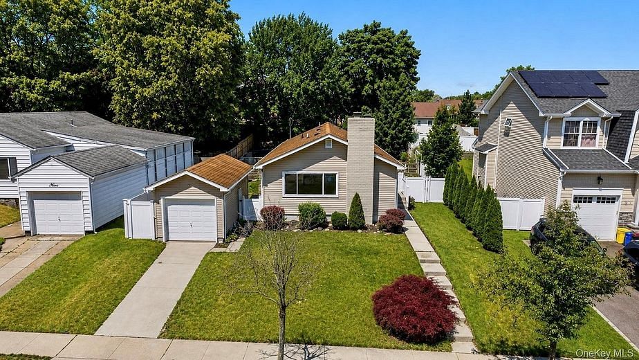 5 Willets Drive