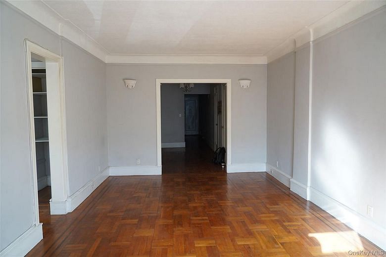 50-05 43 Ave #1L