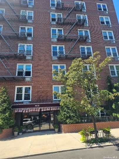 Image 1 of 13 for 50-22 40th Street #6G in Queens, Sunnyside, NY, 11104