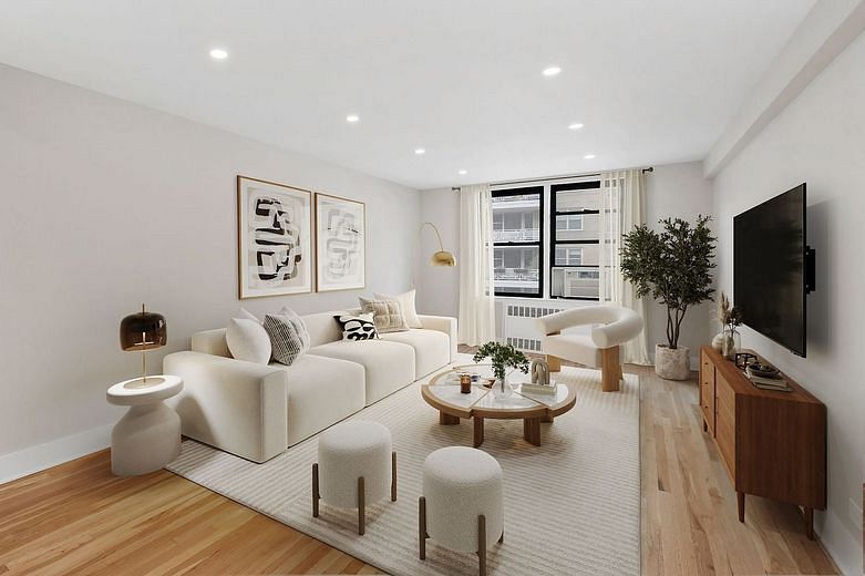 50-54 East 8th Street #4J