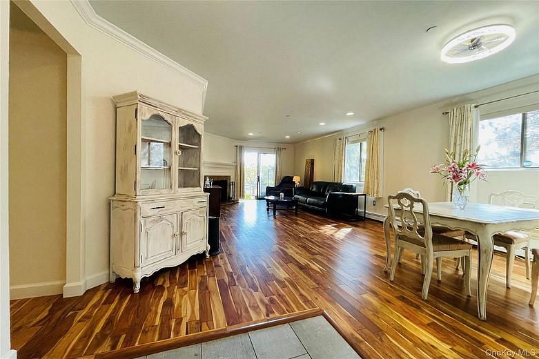 50 Dekalb Avenue #S1