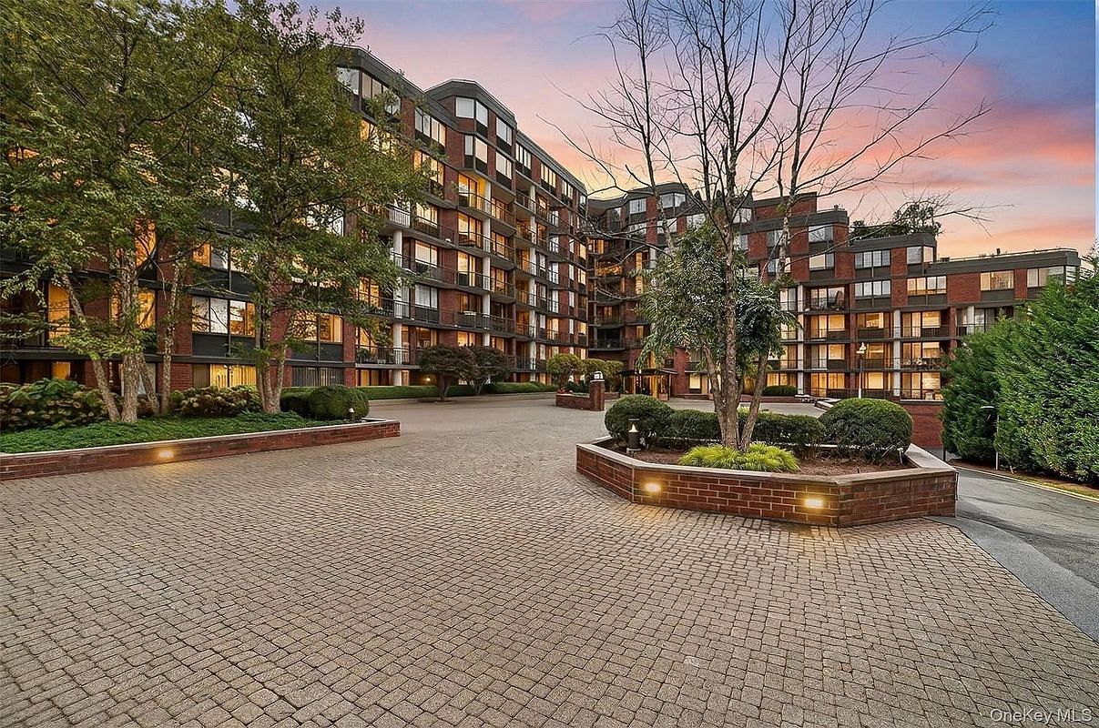 Image 1 of 24 for 50 E Hartsdale Avenue #7K in Westchester, Hartsdale, NY, 10530