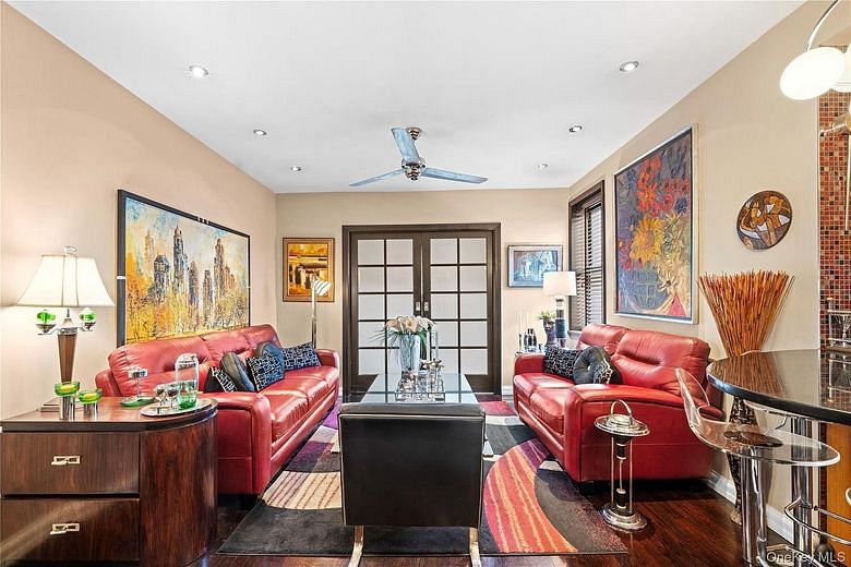 50 East 8th Street 0 #6P