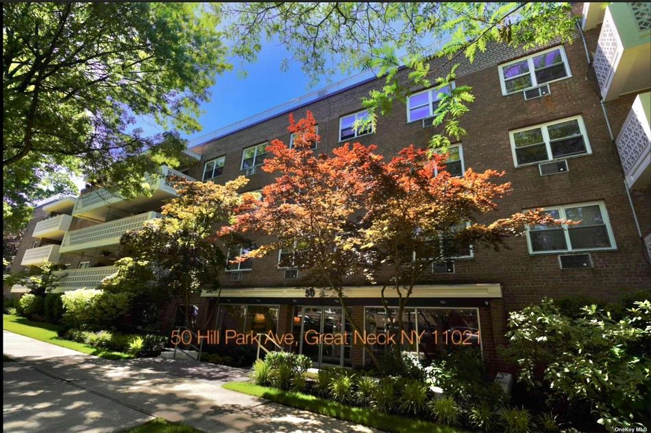 Image 1 of 30 for 50 Hillpark Avenue #2D in Long Island, Great Neck, NY, 11021
