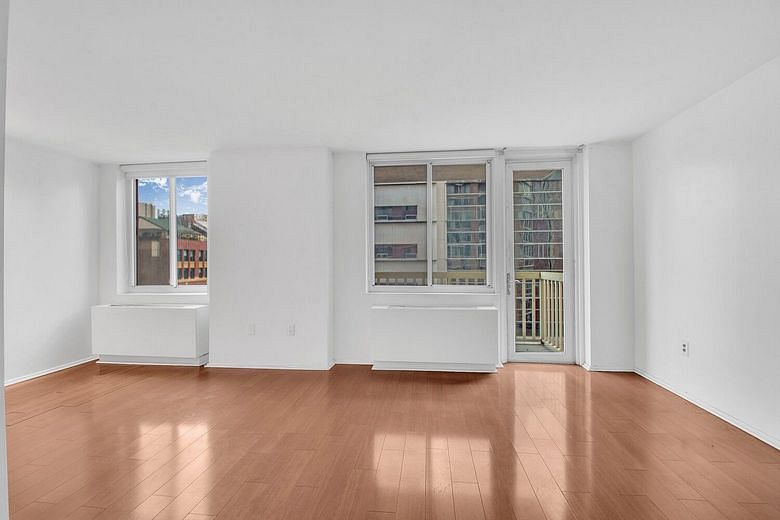 50 Lexington Avenue #12D