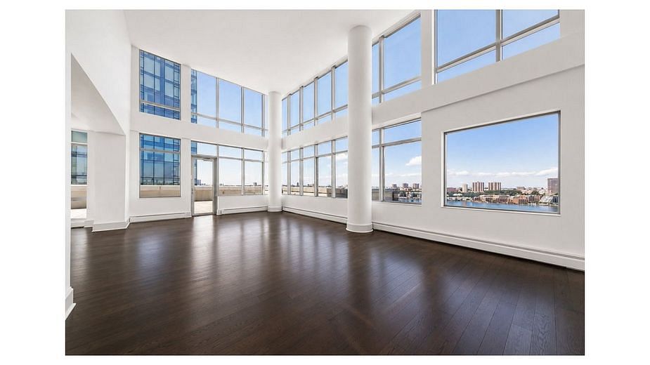 50 Riverside Boulevard #21B