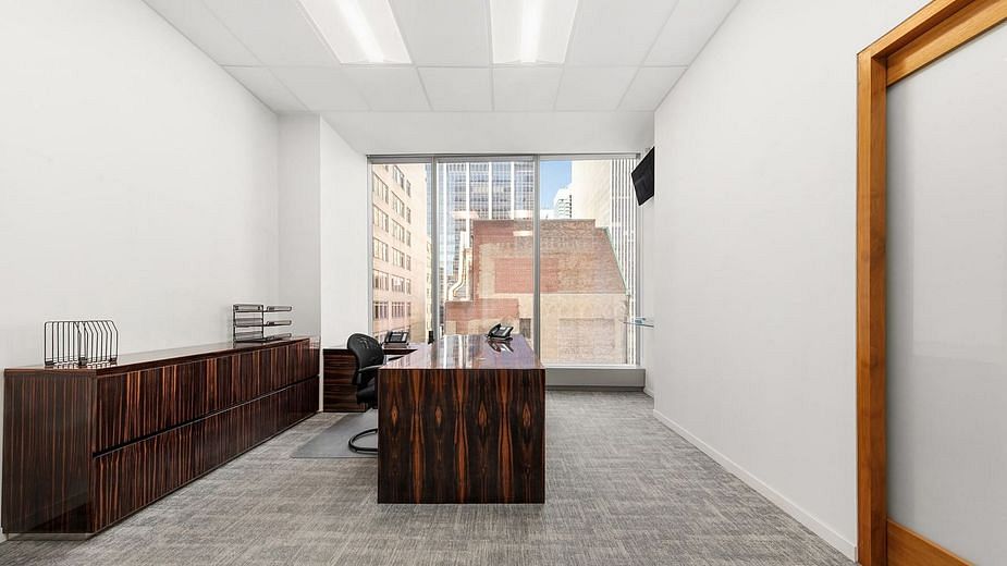 50 West 47th Street #1520