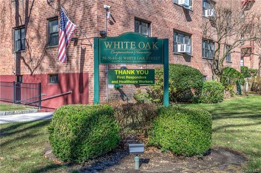 Image 1 of 16 for 50 White Oak Street #3G in Westchester, New Rochelle, NY, 10801