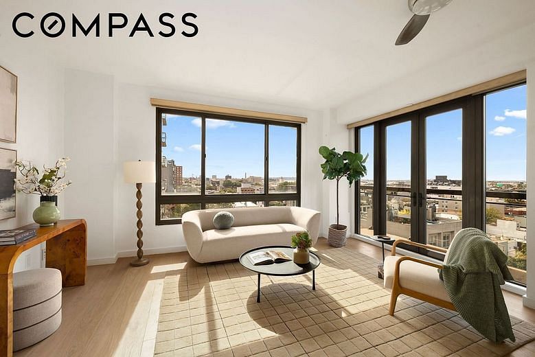 500 Fourth Avenue #8P