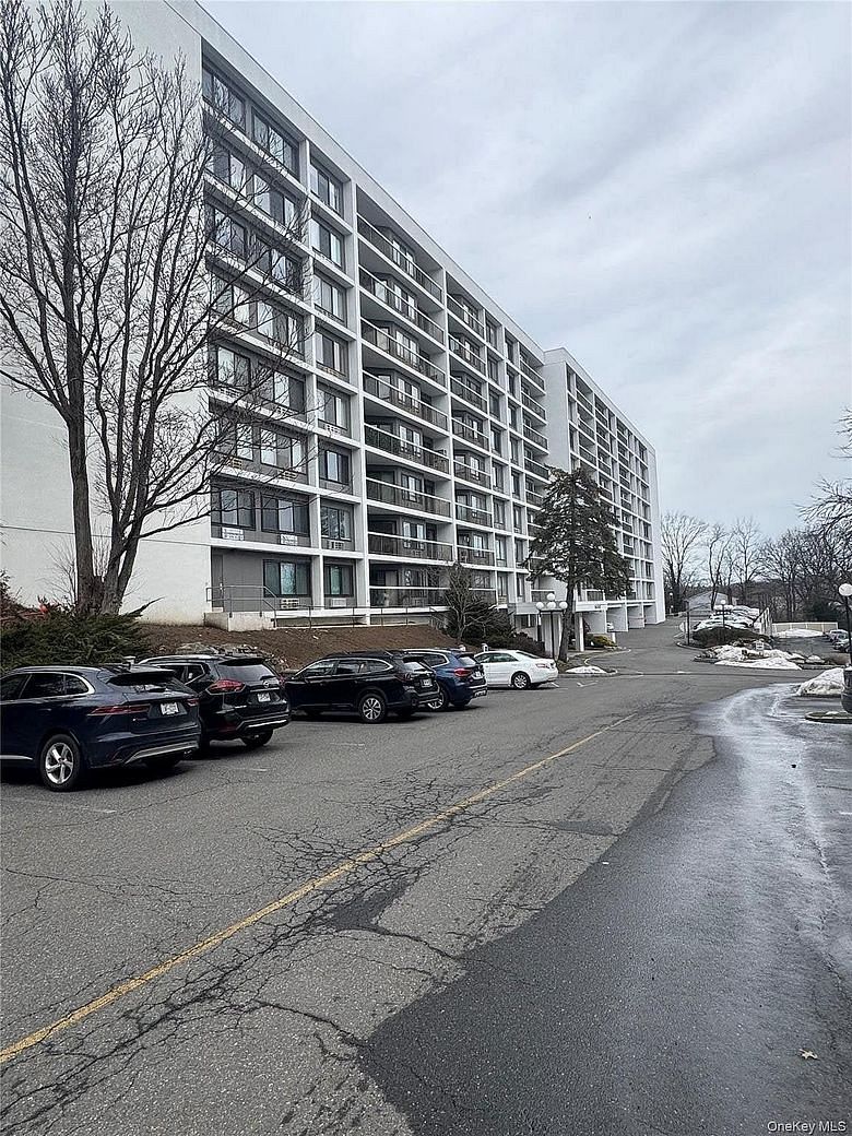 500 High Point Drive #506