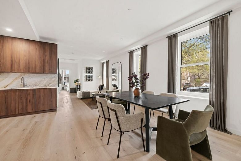 501 Eighth Avenue #PARLOR