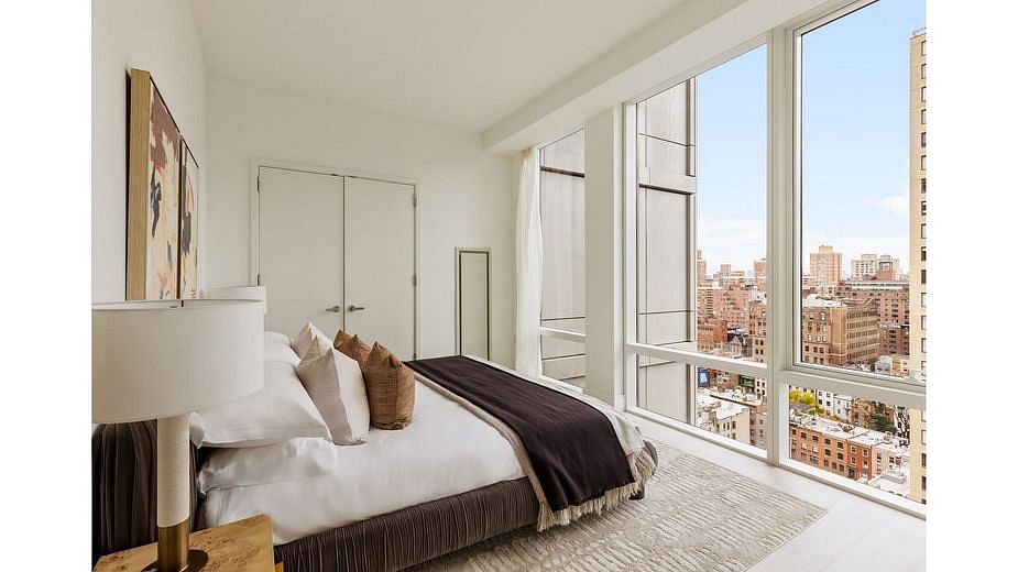 501 Third Avenue #21E