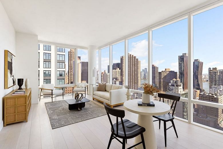 501 Third Avenue #27B