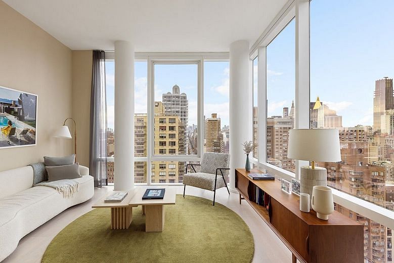 501 Third Avenue #30D