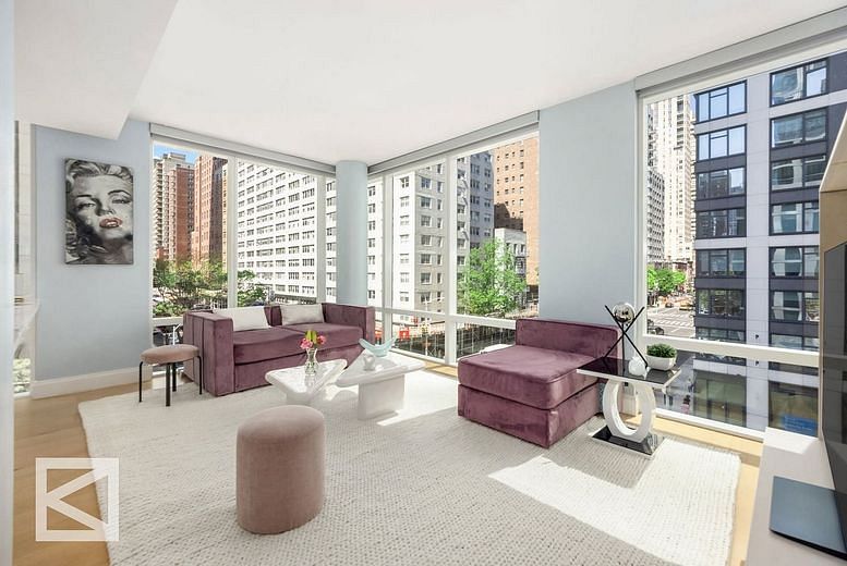 501 Third Avenue #6E